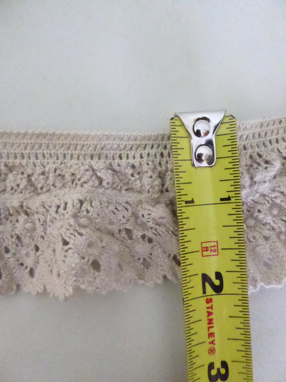 NEW 2” x 4 YARDS + 18” BEIGE RUFFLED CROCHET ELASTICIZED LACE TRIM BOLT SEWING - Picture 5 of 6